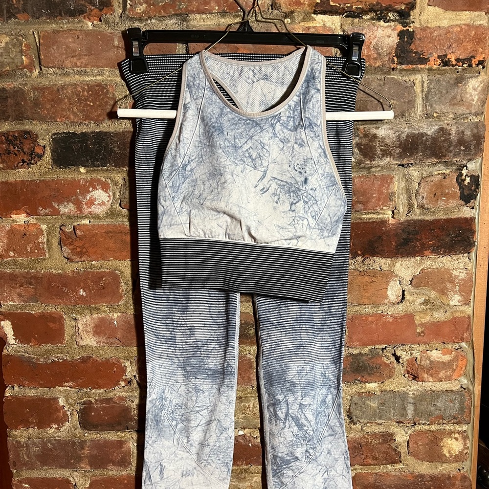Lulu lemon ebb to train workout set size 6